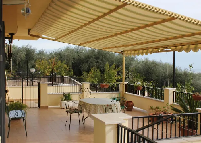 With Amazing View モンテ・サンタンジェロ